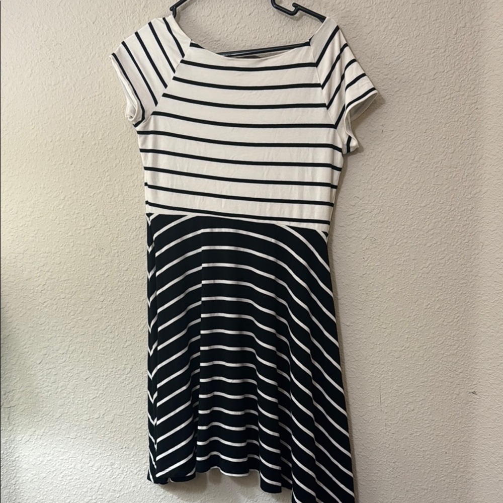 Striped Black and White Dress - Picture 3 of 3